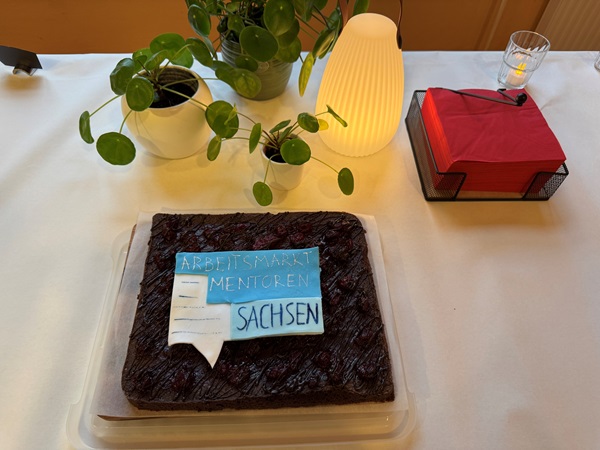 Selbsgebackene Torte eines Mentees der Arbeitsmarktmentoren. 