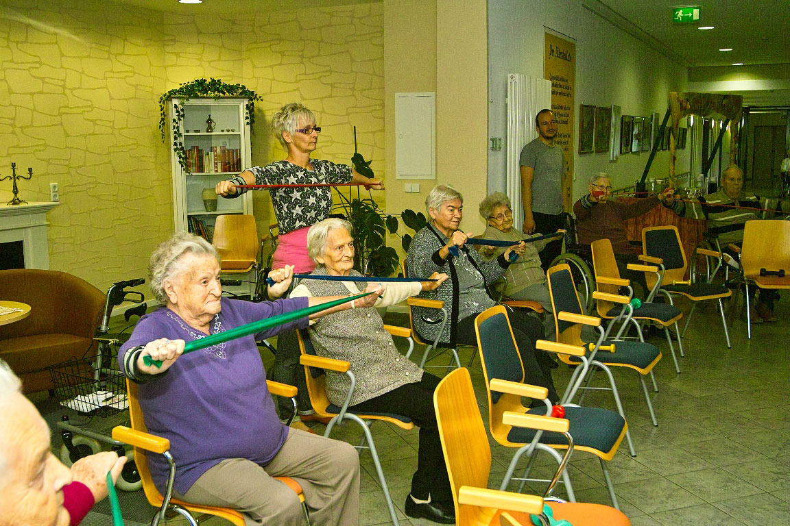Blick "hinter die Kulissen": Job- und Ausbildungstag im Seniorenpflegezentrum-2